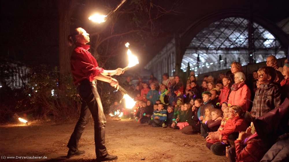 Feuershow für Kinder | Kinderprogramm Kinderfest Show Spaß