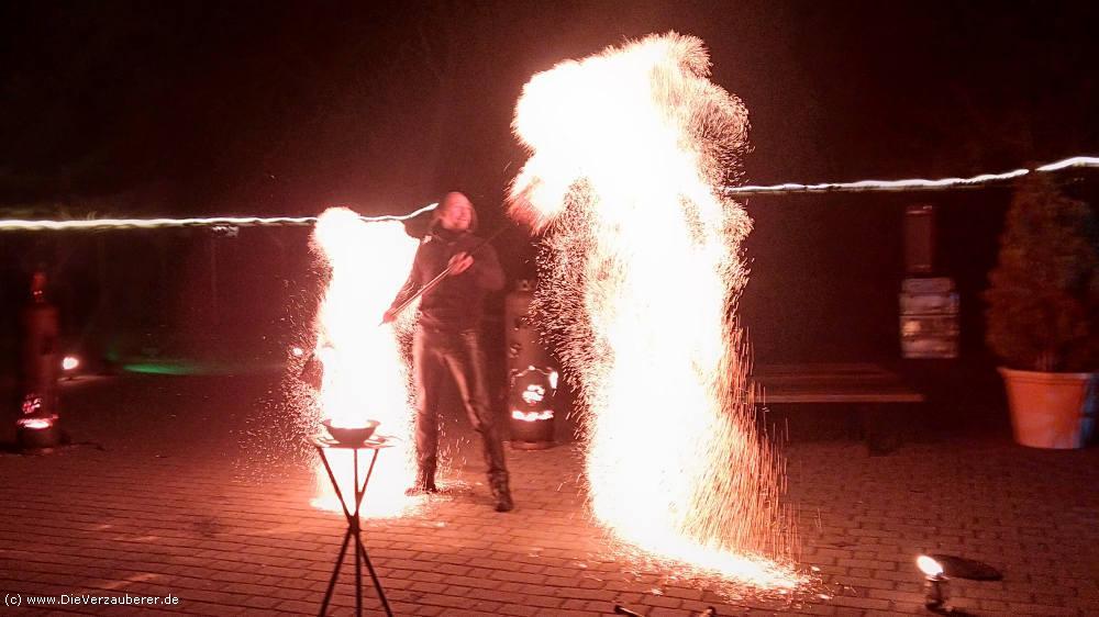 Feuershow Cottbus für Betriebs-Weihnachtsfeier