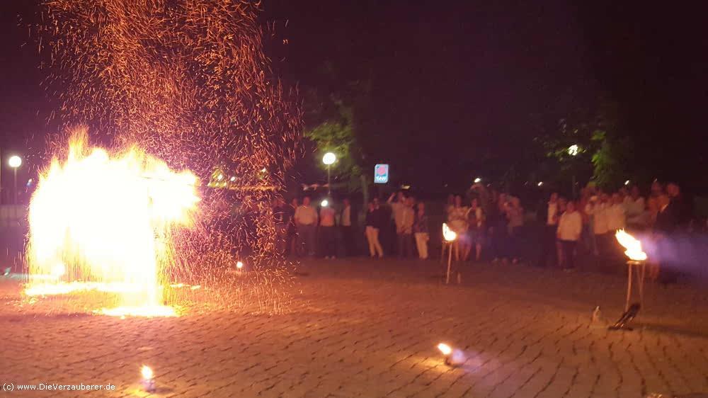 Feuershow Cottbus für Betriebs-Weihnachtsfeier