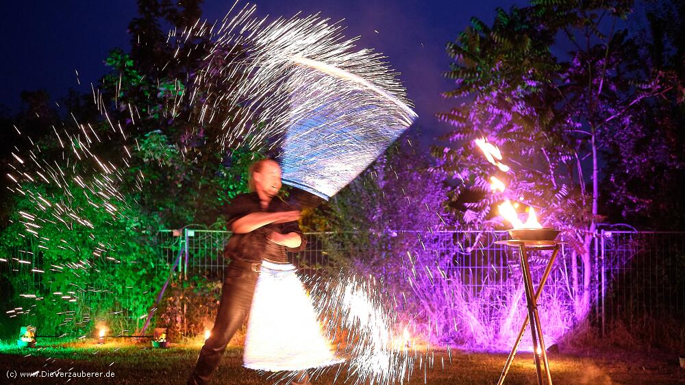 Lichtshow Showeinlage fürs Brautpaar & brennendes Herz