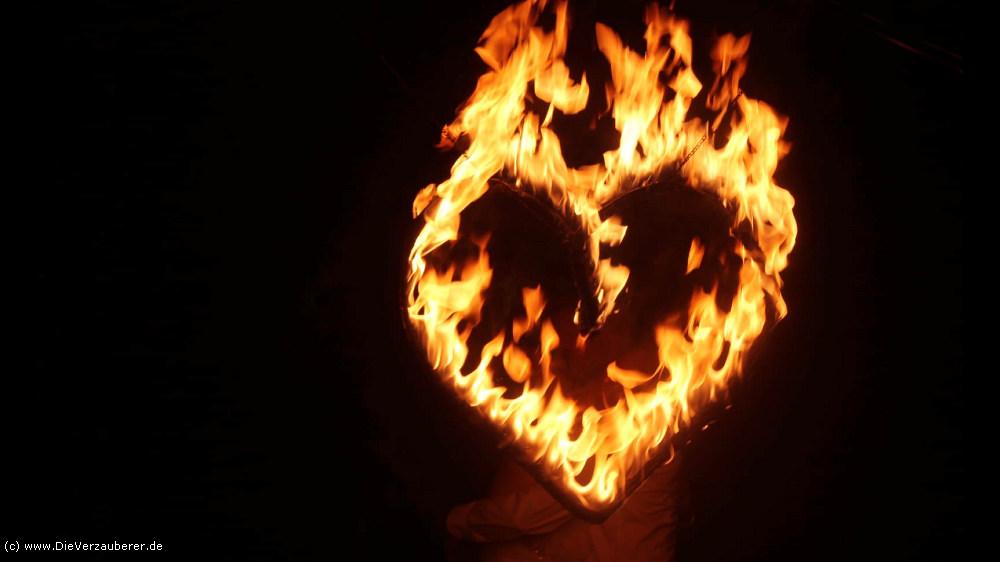 Feuershow Frankenberg als Geschenk zur Hochzeit