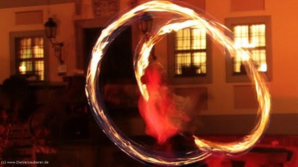 Feuertänzer Dresden mit Hochzeitsshow in Machern