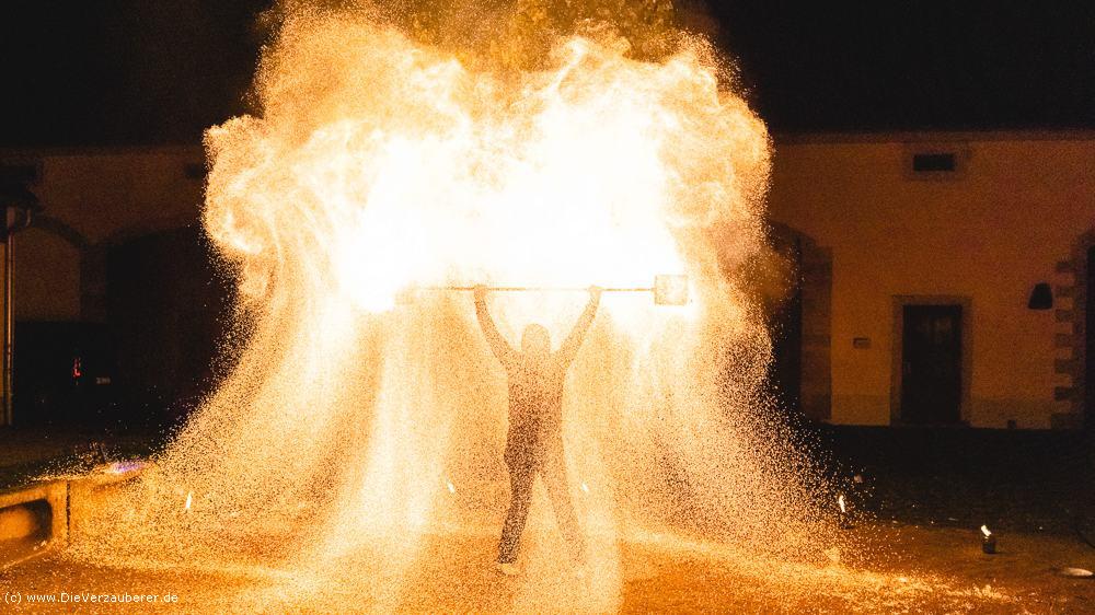#Feuershow Pirna | Feuerkünstler Lichtshow Feuertanz