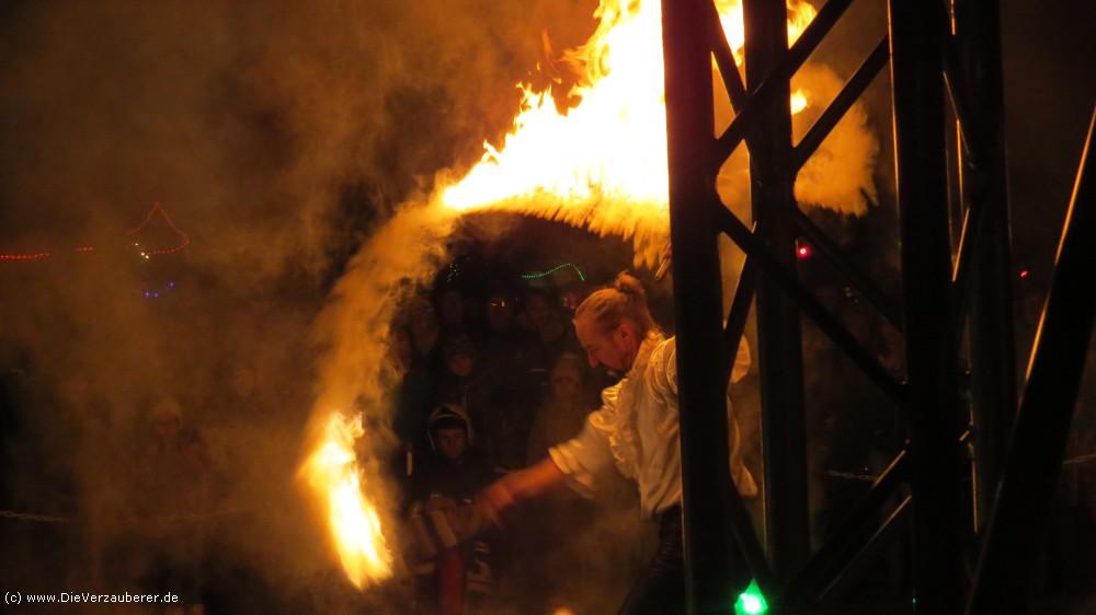 Feuerkünstler Riesa mit spektakulären Effekten