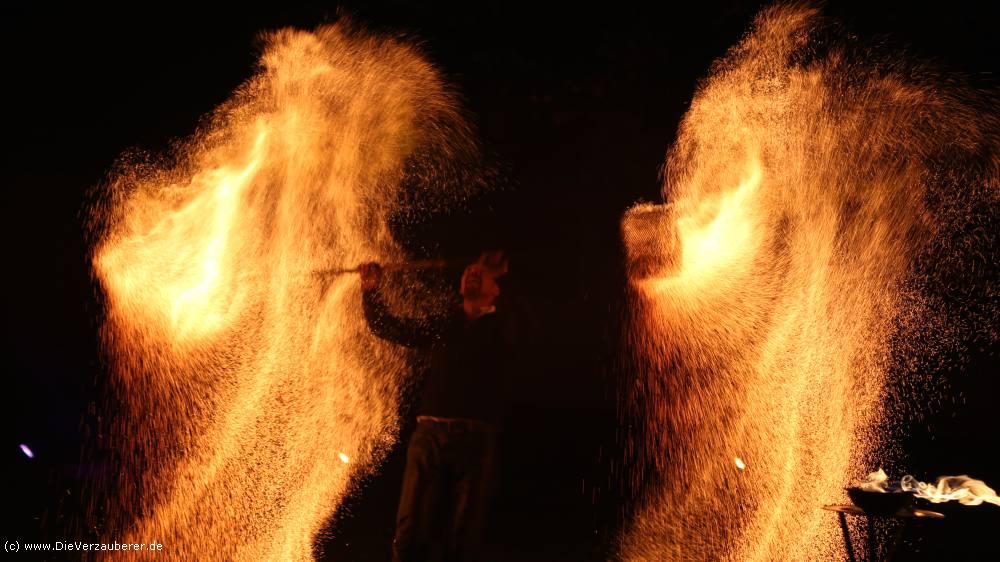 Feuertanz Leuchtshow - Höhepunkt für Privatfeier & Firmenfest