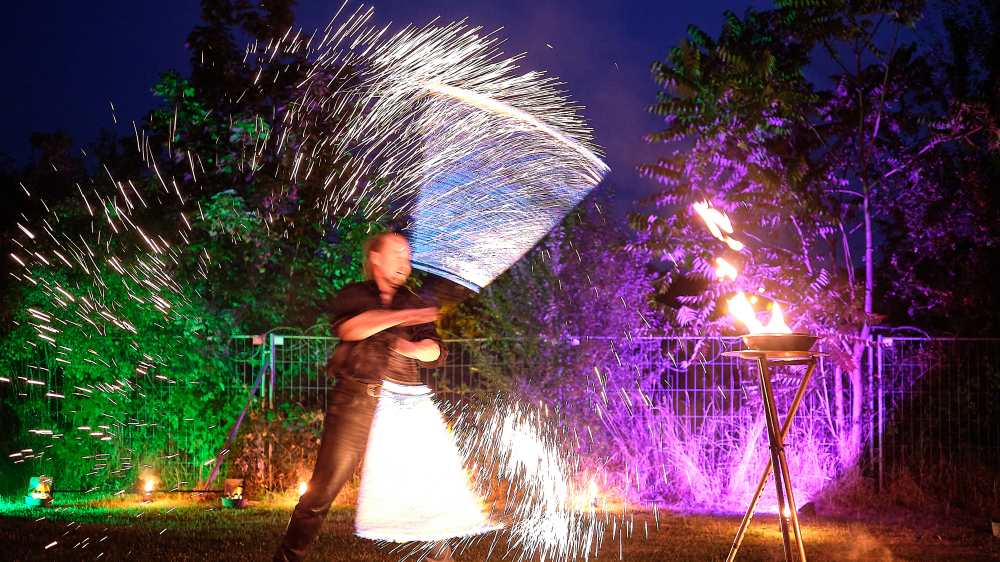 Lichtshow Showeinlage fürs Brautpaar & brennendes Herz